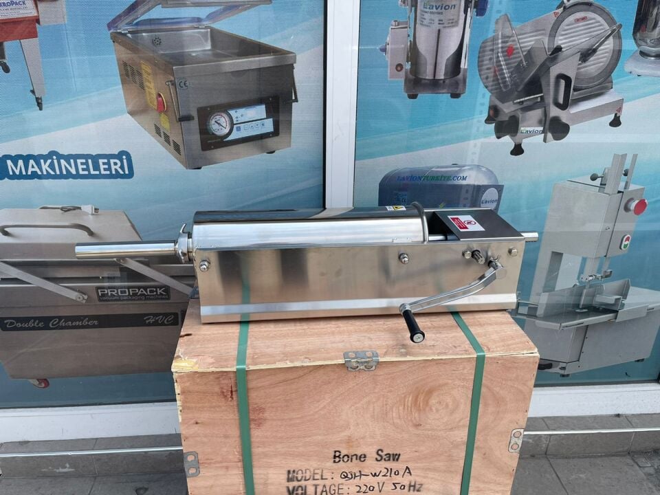 Akse 7 Litre Yatay Sucuk Sosis Dolum Makinesi Manuel Mekanik Kollu