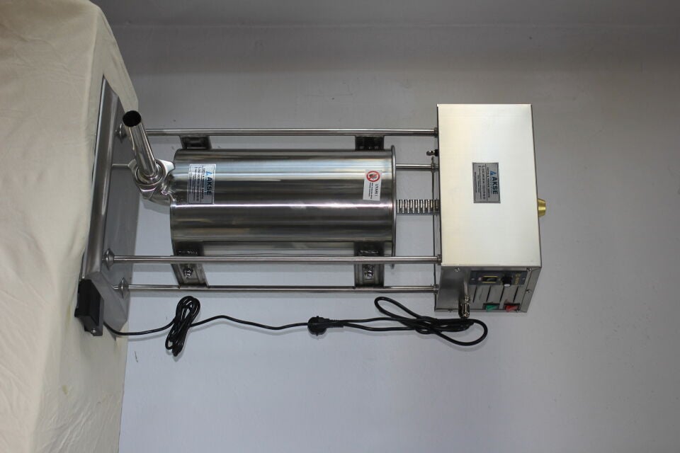 Akse 15 Litre Elektrikli Sucuk Sosis Dolum Makinesi