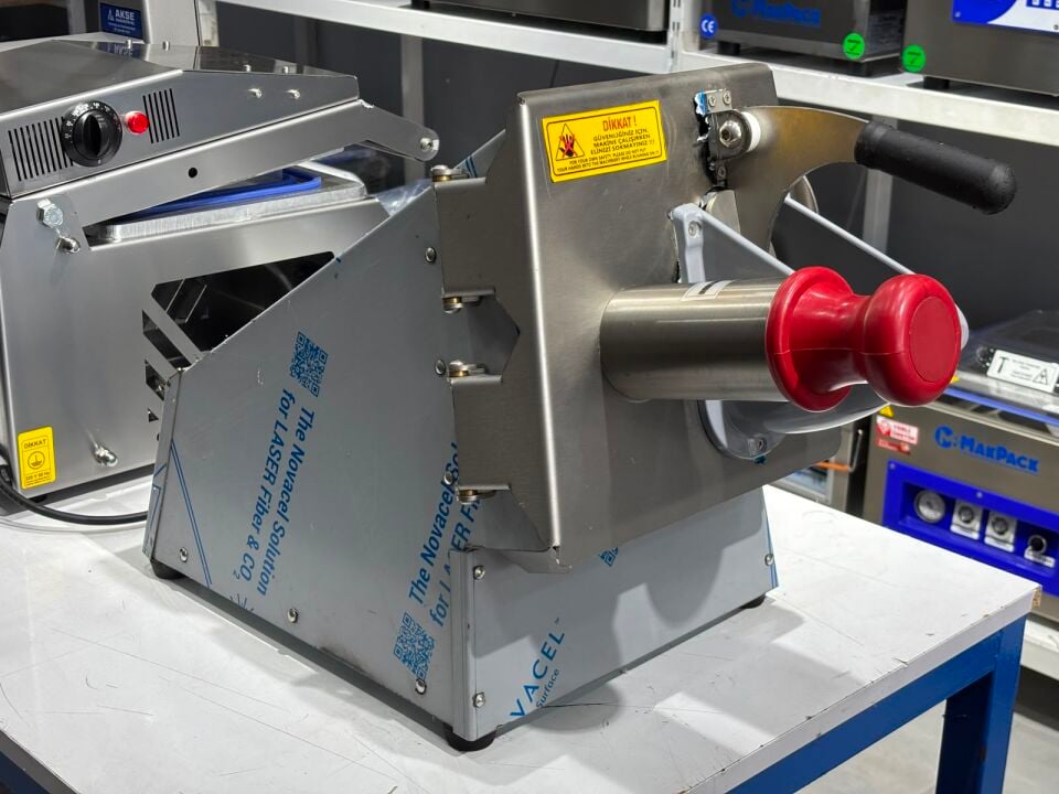 Mateka 5 Bıçaklı Sebze Doğrama Makinesi Set Üstü 220 V 300Kg/h
