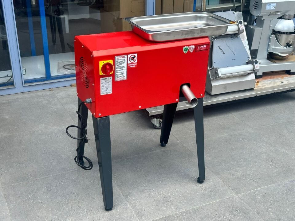 Arsel Saatte 800 Kg Ayaklı Domates Biber Salçası Çekme Makinesi