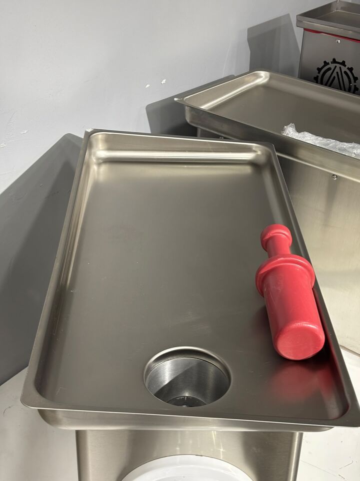 Bosfor 32 No Soğutmalı Kıyma Makinesi Paslanmaz Bilezik UKMS-32T