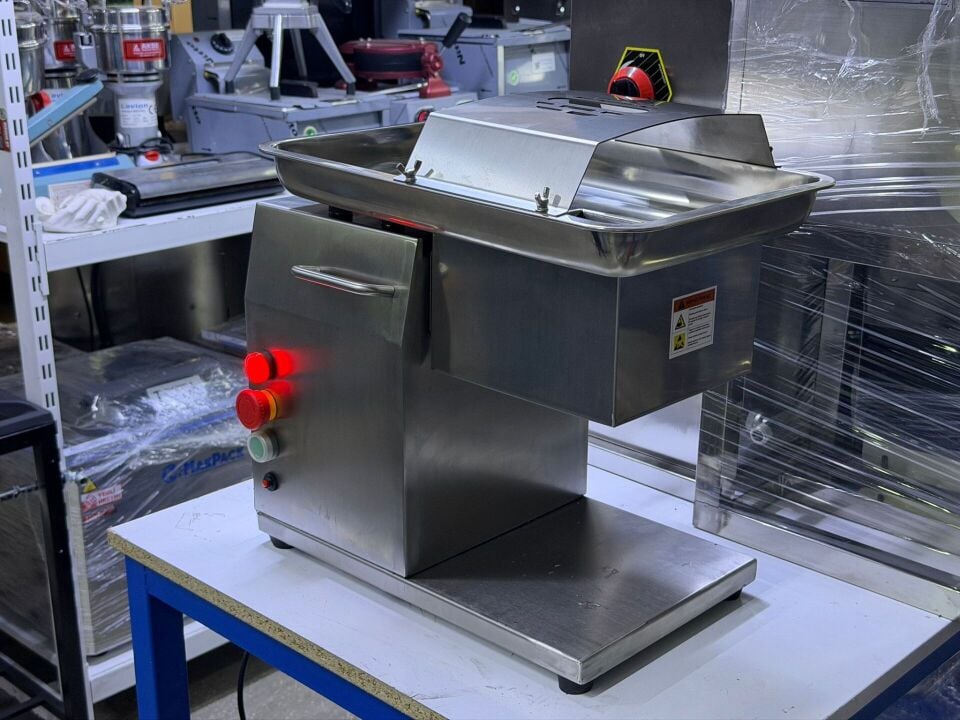 Makpack Jülyen ve Tantuni Et Doğrama Makinesi 6 Mm 220 V AKHR-8060