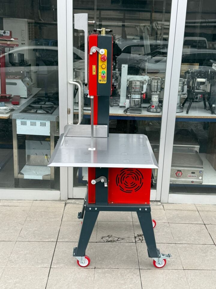 King Mezbaha Tipi Büyükbaş Hayvan Kemik Kesme Makinası 3 Beygir 2,2 Kw