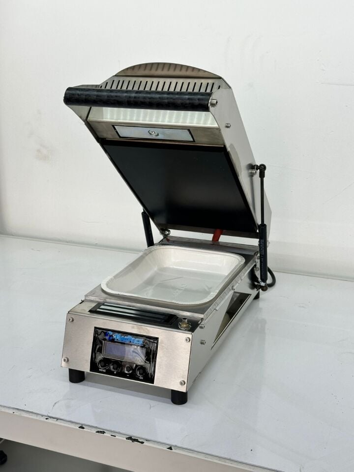Makpack Elektromıknatıslı Karton Tabak Kapatma Makinesi